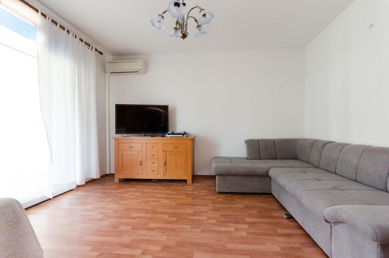 Apartments Slavica R Banjol Exteriér fotografie
