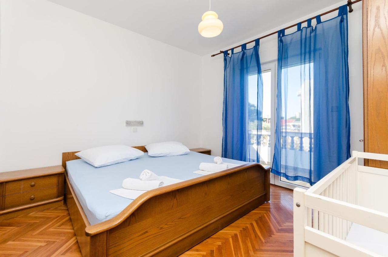 Apartments Slavica R Banjol Exteriér fotografie