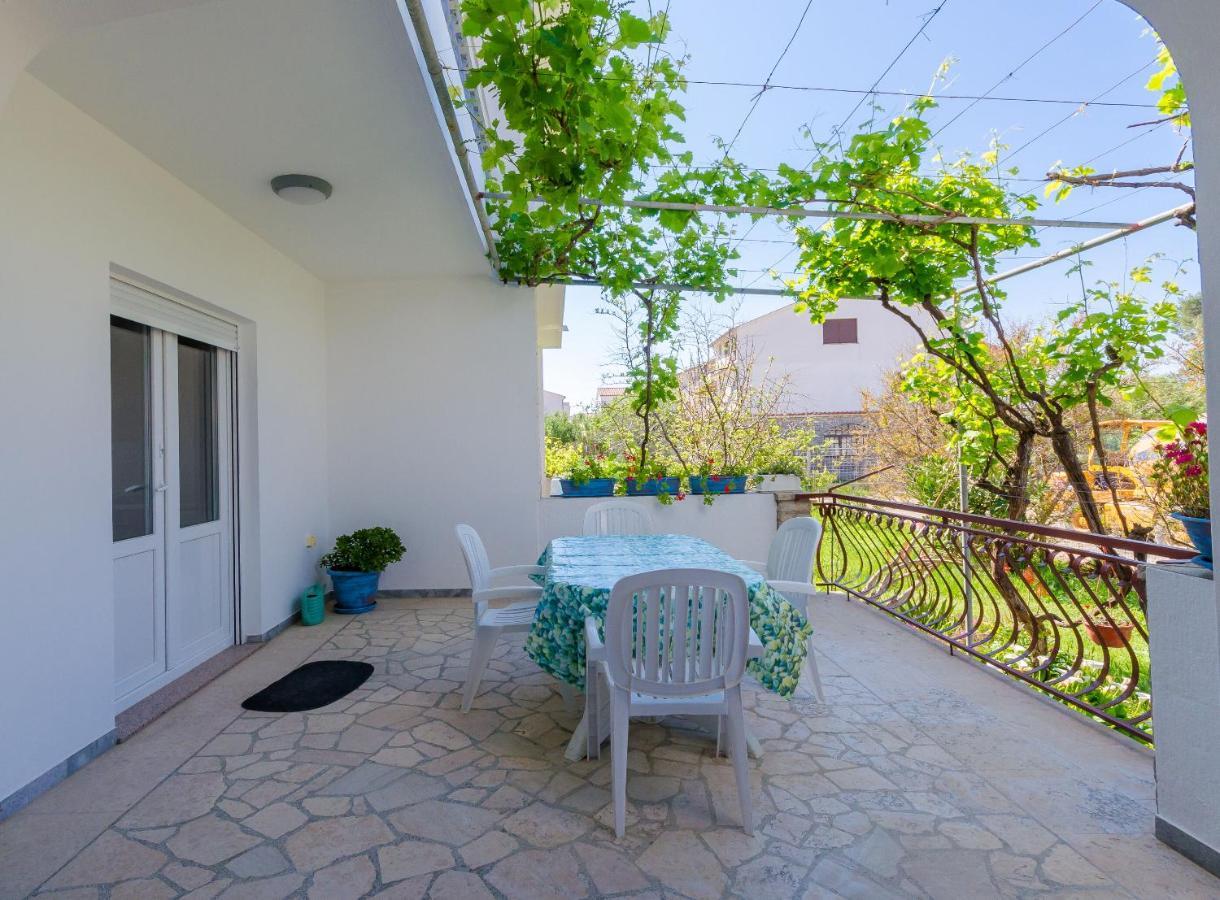 Apartments Slavica R Banjol Exteriér fotografie